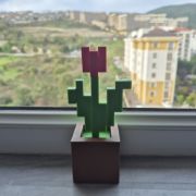 Minecraft Temalı Kırmızı Çiçek Saksısı resmi